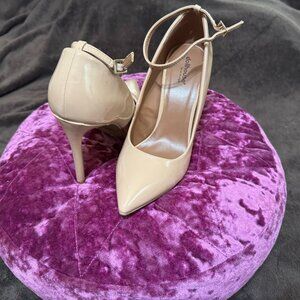 Nude Pointed Toe High Heels w/ Ankle Strap - Stilletto New Without Box